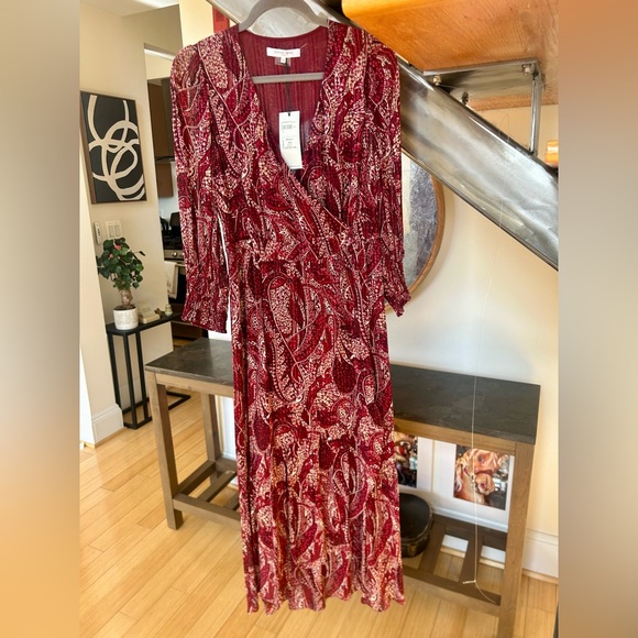 🌟 NWT Gerard Darel Burgundy and White Dress
